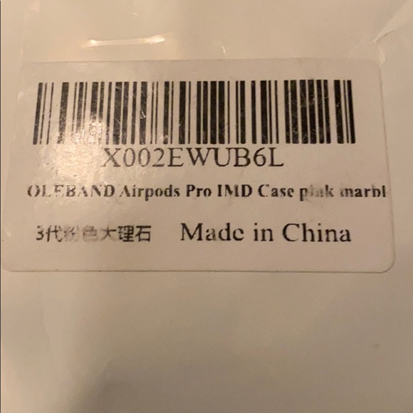 AirPods case NWT - Picture 2 of 2